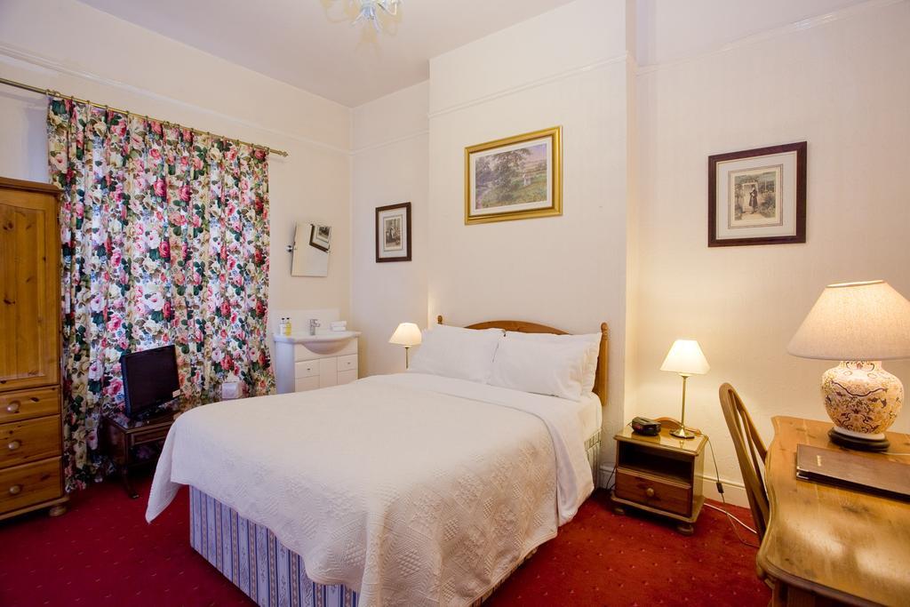 Bed and Breakfast Langton House à Eton Extérieur photo